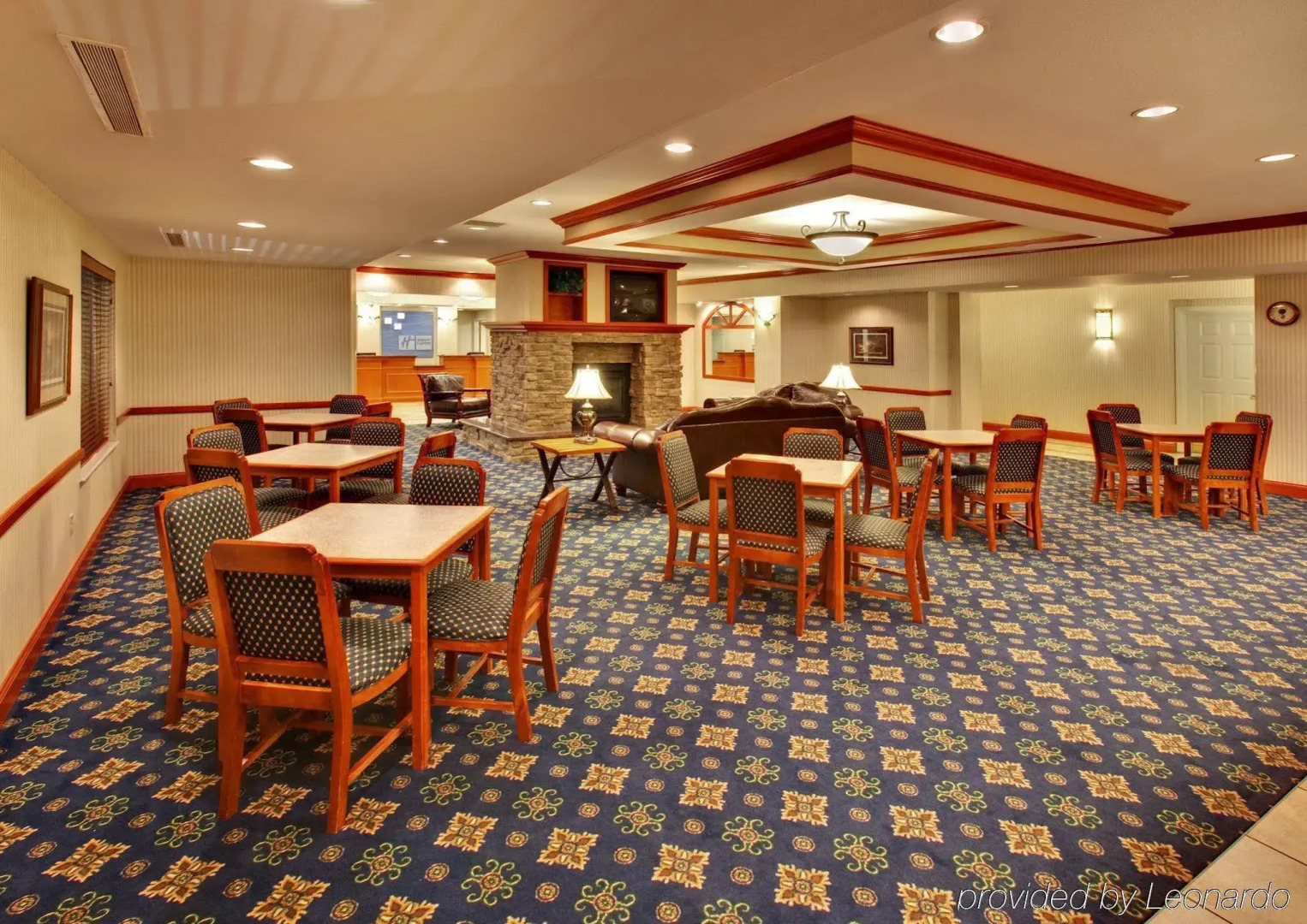 Holiday Inn Express Hotel & Suites Vermillion by IHG