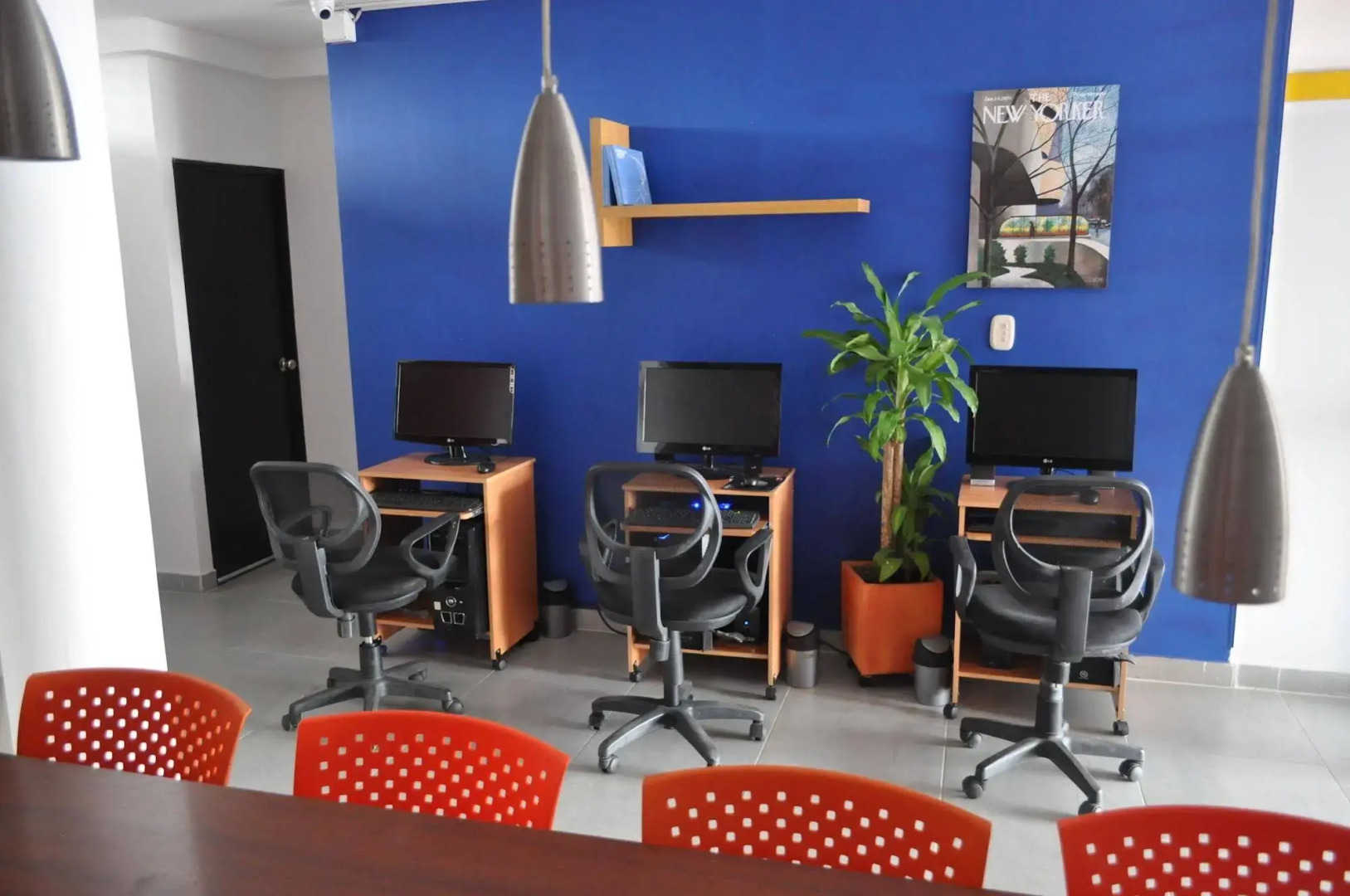 ECONOTEL COLOURS Cali