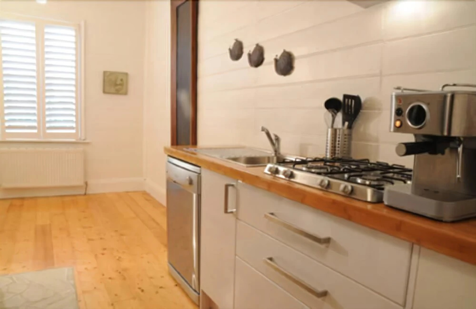 Chestnut & Maple Daylesford