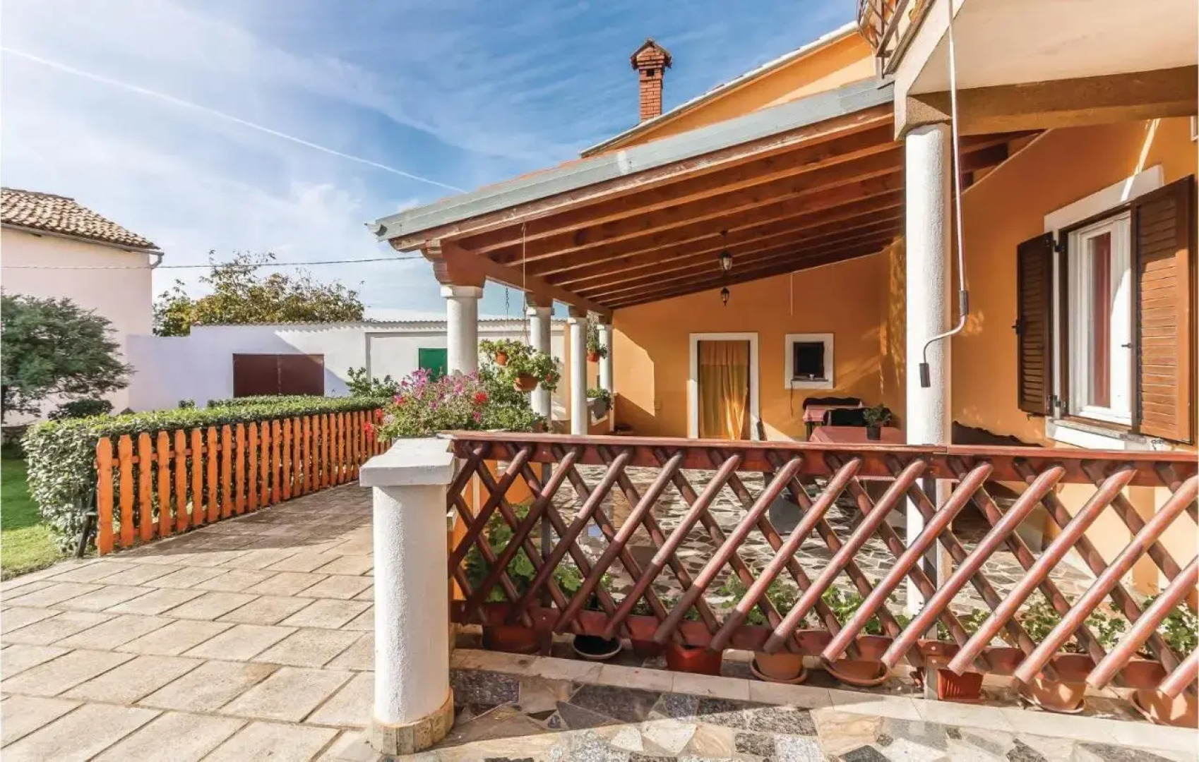 Apartment Valtursko polje I