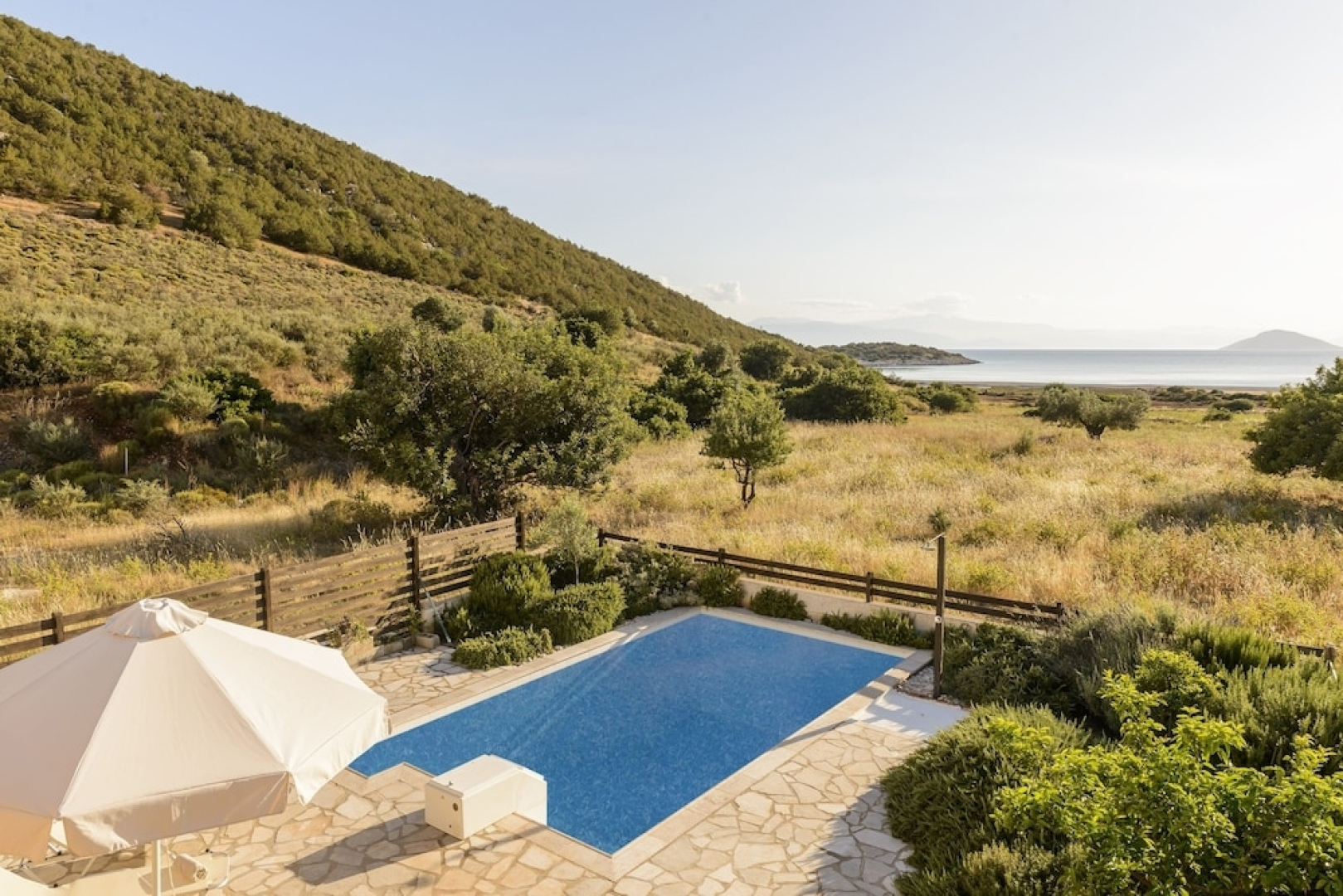 Porto Aqua Vista - Premium Seaside Villa w/ pool