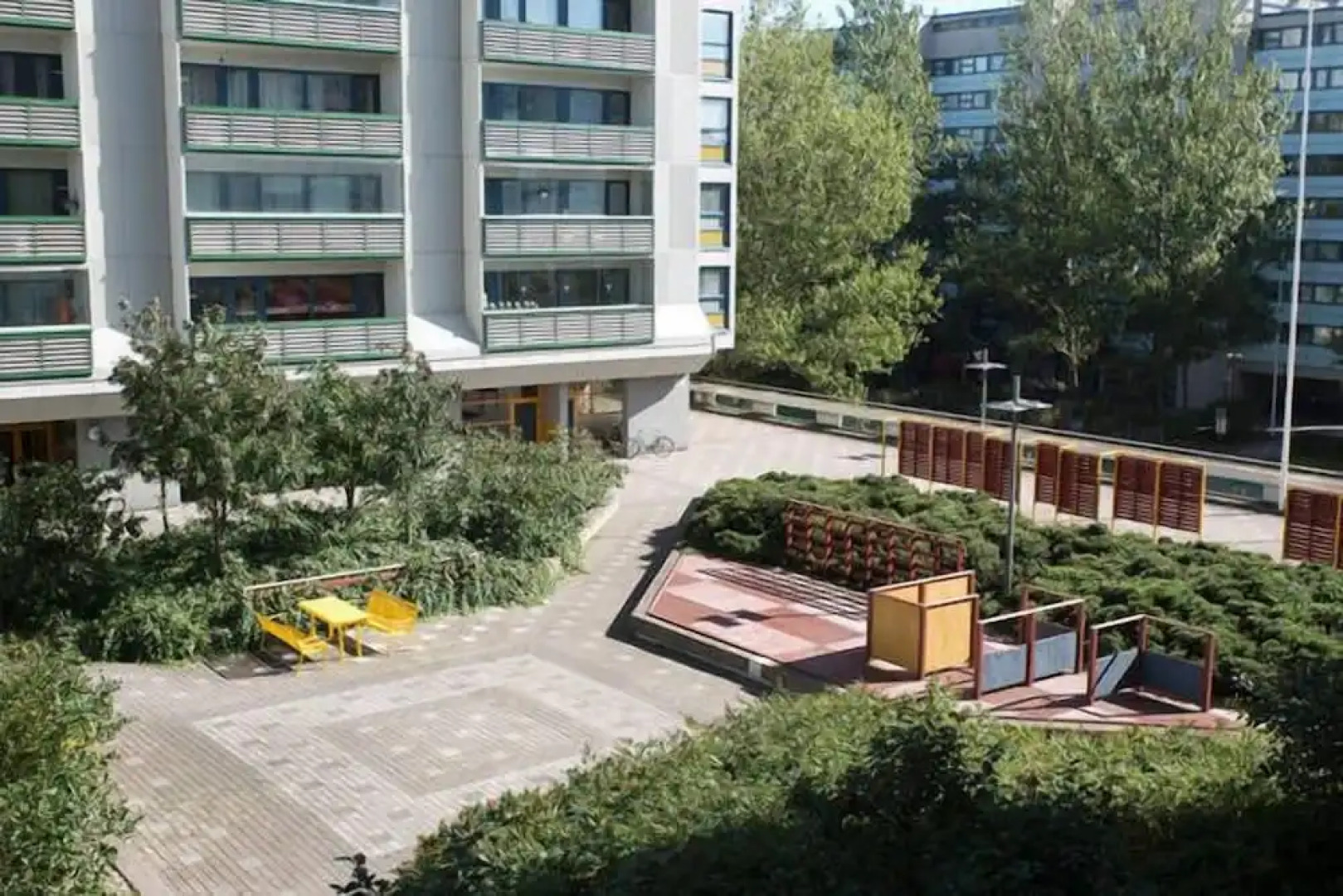 Seaside Downtown Apartment