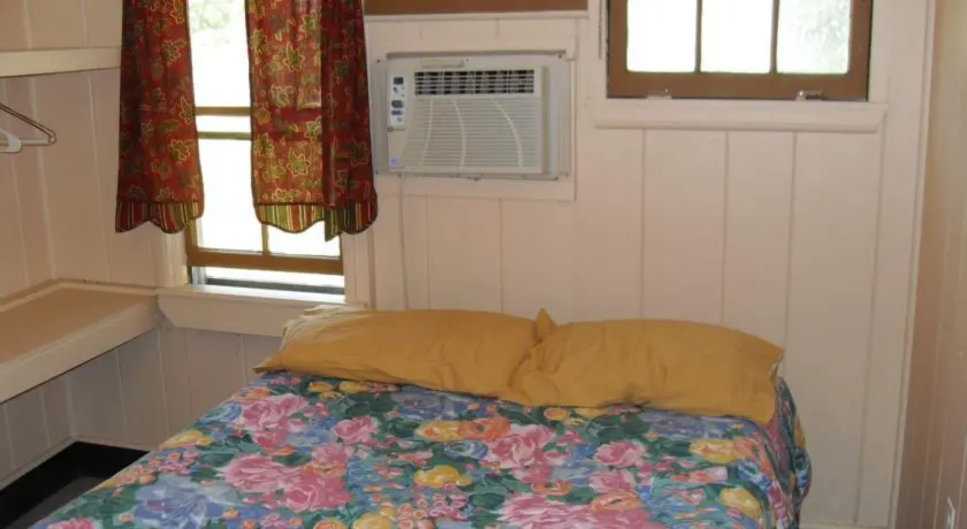 Duncan Lake Cottages