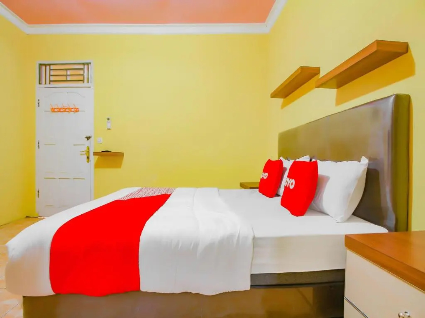 OYO 90216 Kost Sanny