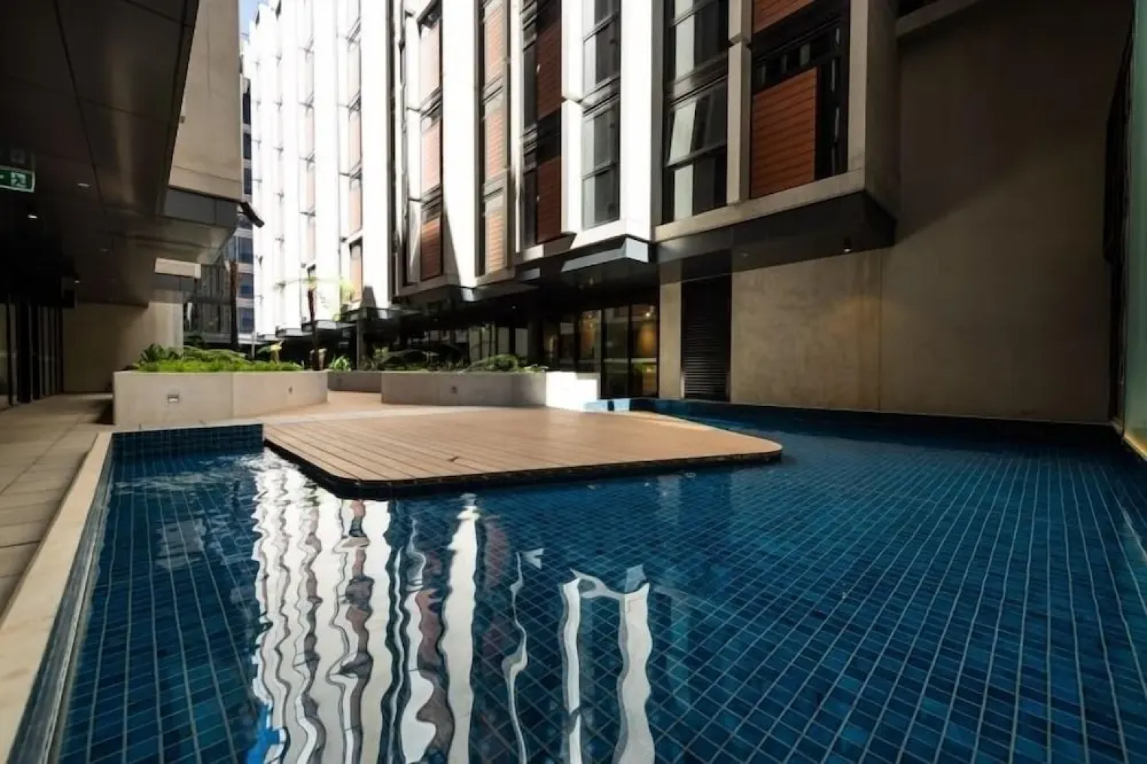 Accommodate Canberra Midnight Apartments