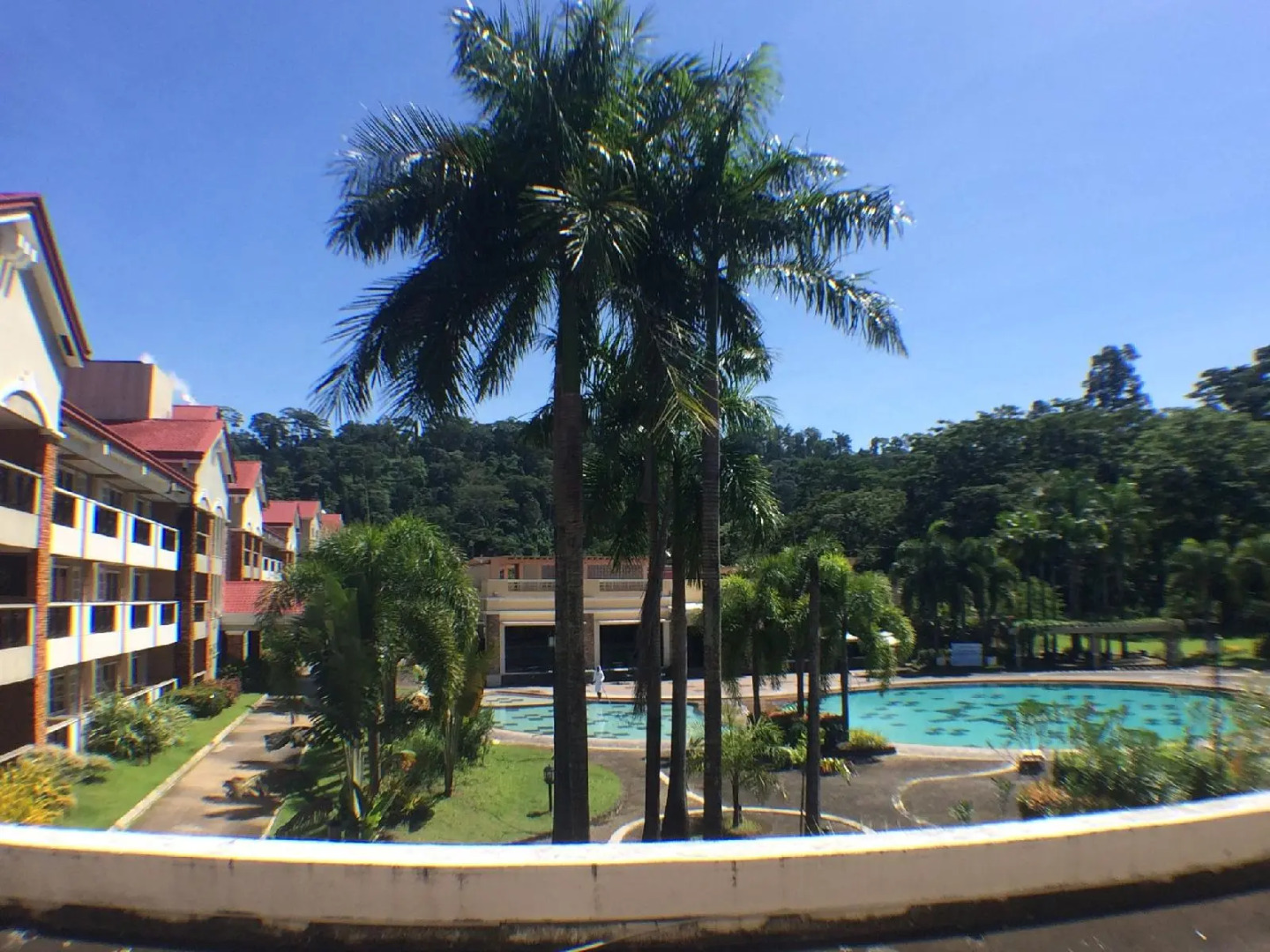 Subic Holiday Villas