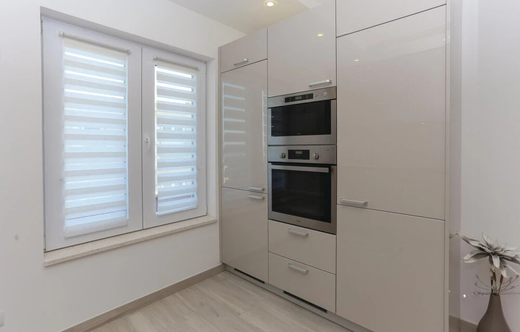 Stunning Home in Kastel Stafilic With Wifi and 6 Bedrooms