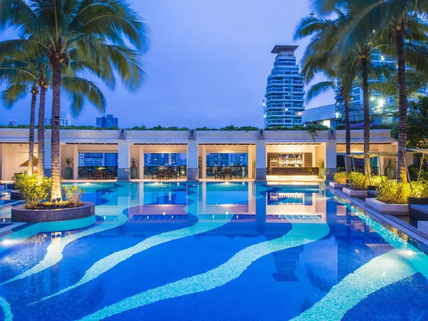 Emporium Suites by Chatrium