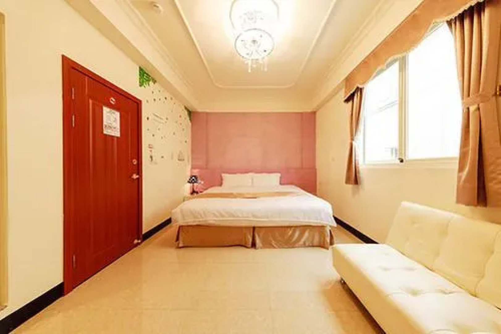 Four Seasons Duke Hostel