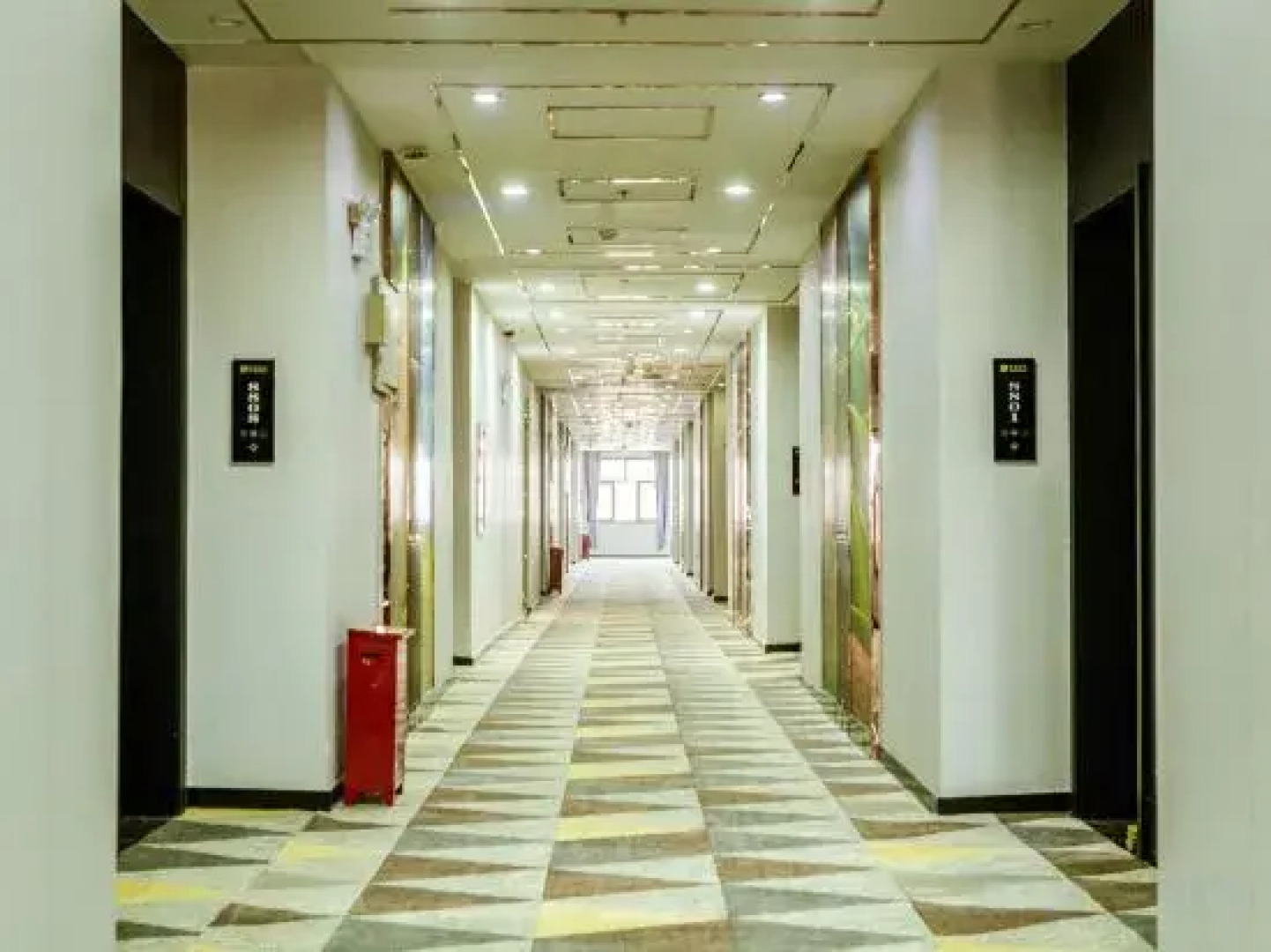 Hotels in Yiningbaiman