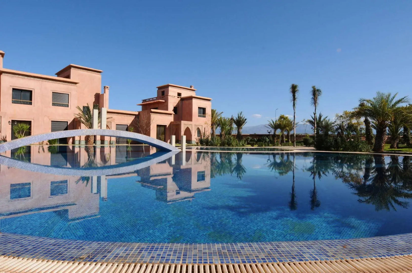 Malaya Suites & Villas