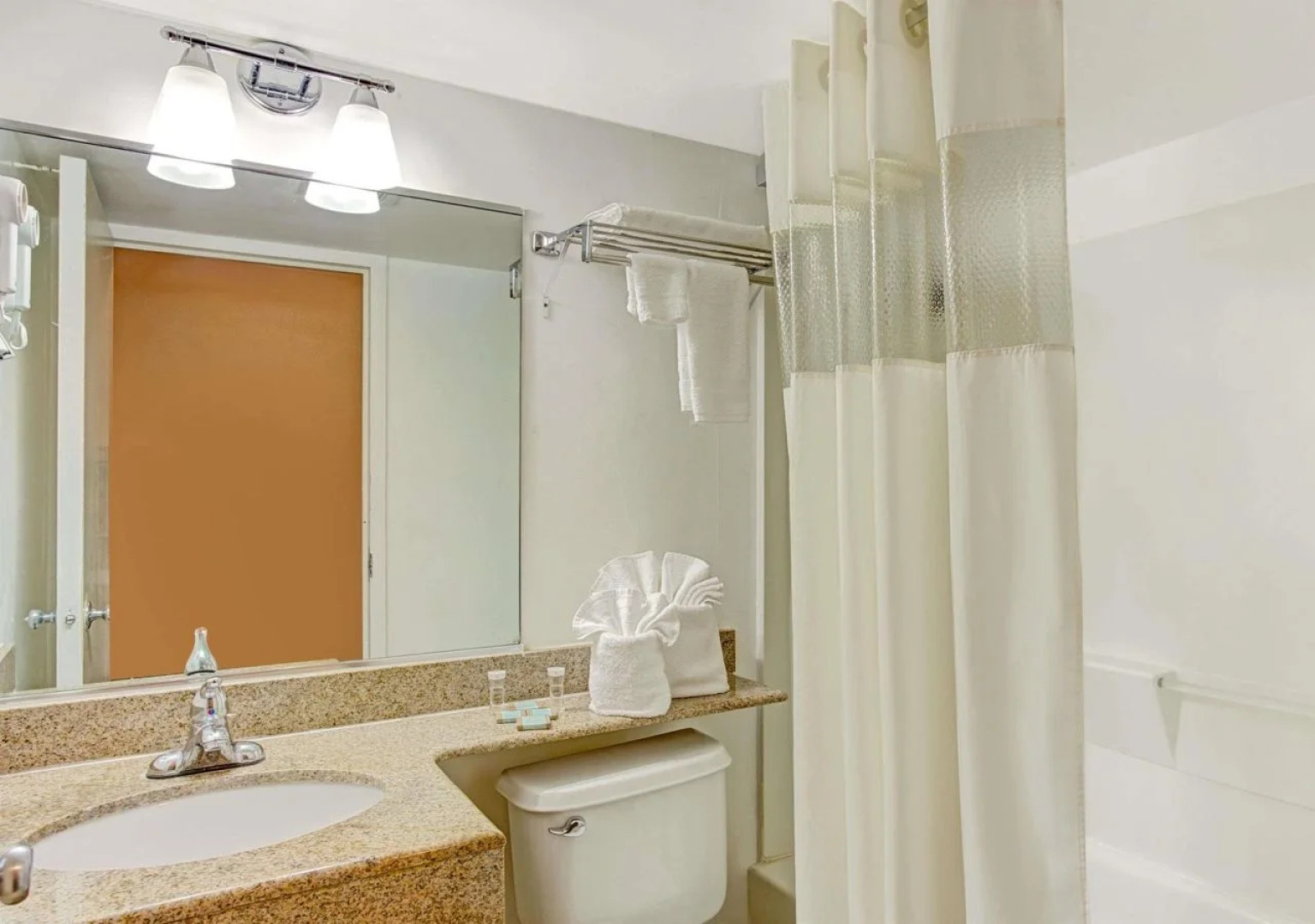 Travelodge by Wyndham Tucson AZ