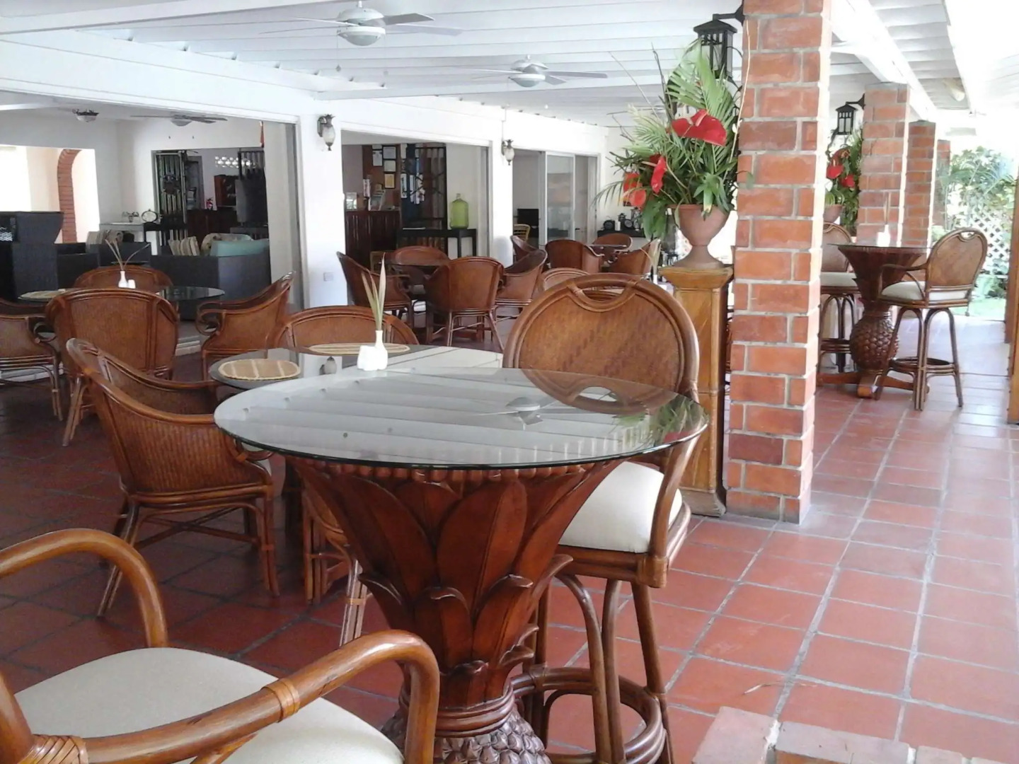 Sunset Shores Beach Hotel