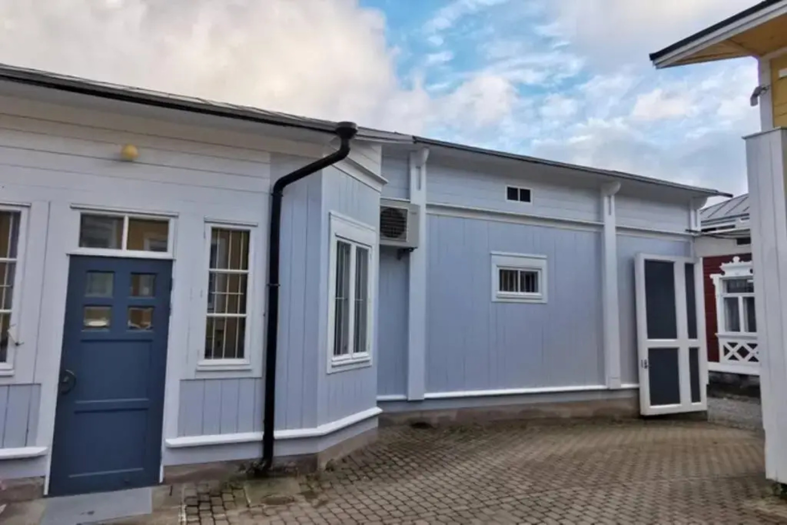 Luxury apartment In the middle Of old Rauma