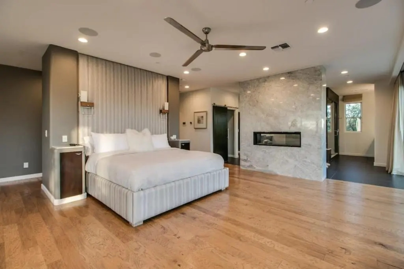 Stunning Private & Modern N. Scottsdale Estate!