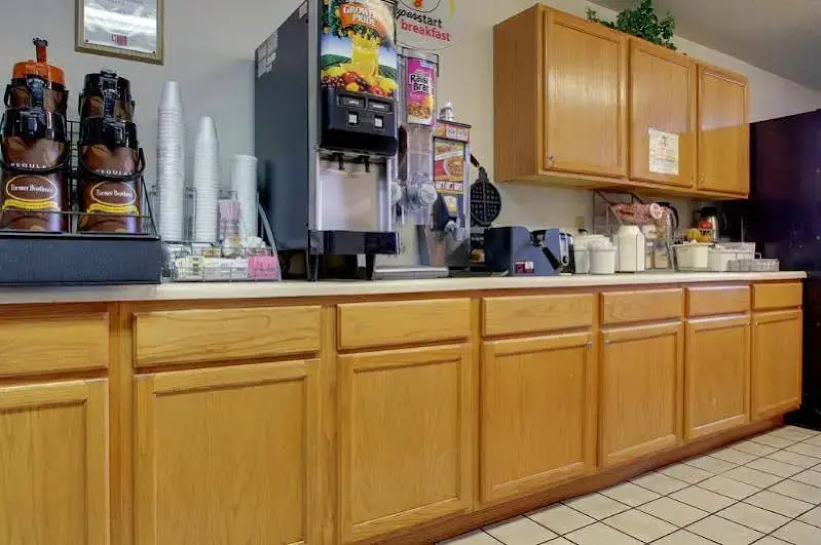 Super 8 by Wyndham Kirksville University Area