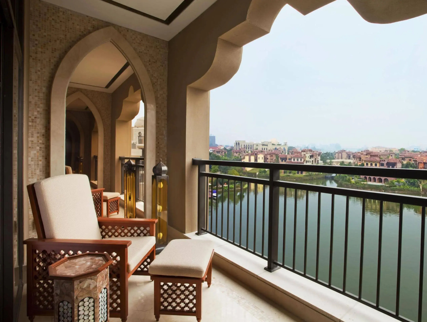 Sheraton Qingyuan Lion Lake Resort