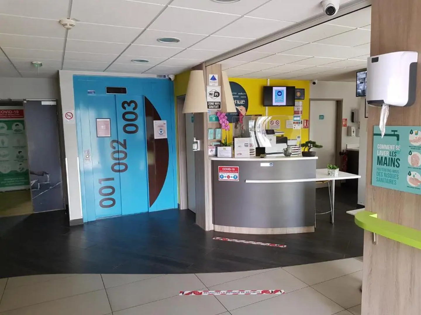 First Inn Hotel Les Ulis