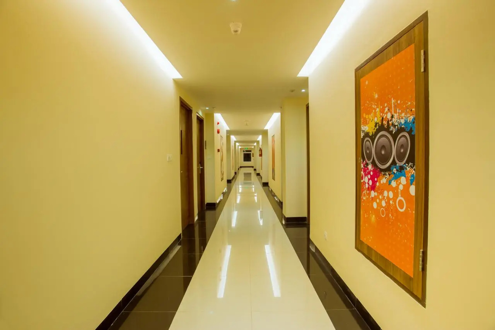 Front One Hotel Purwodadi