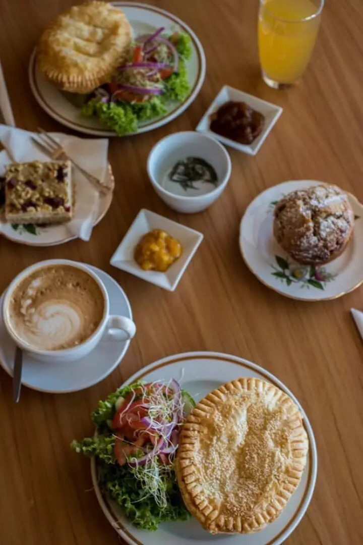 Garston Hotel and Cafe