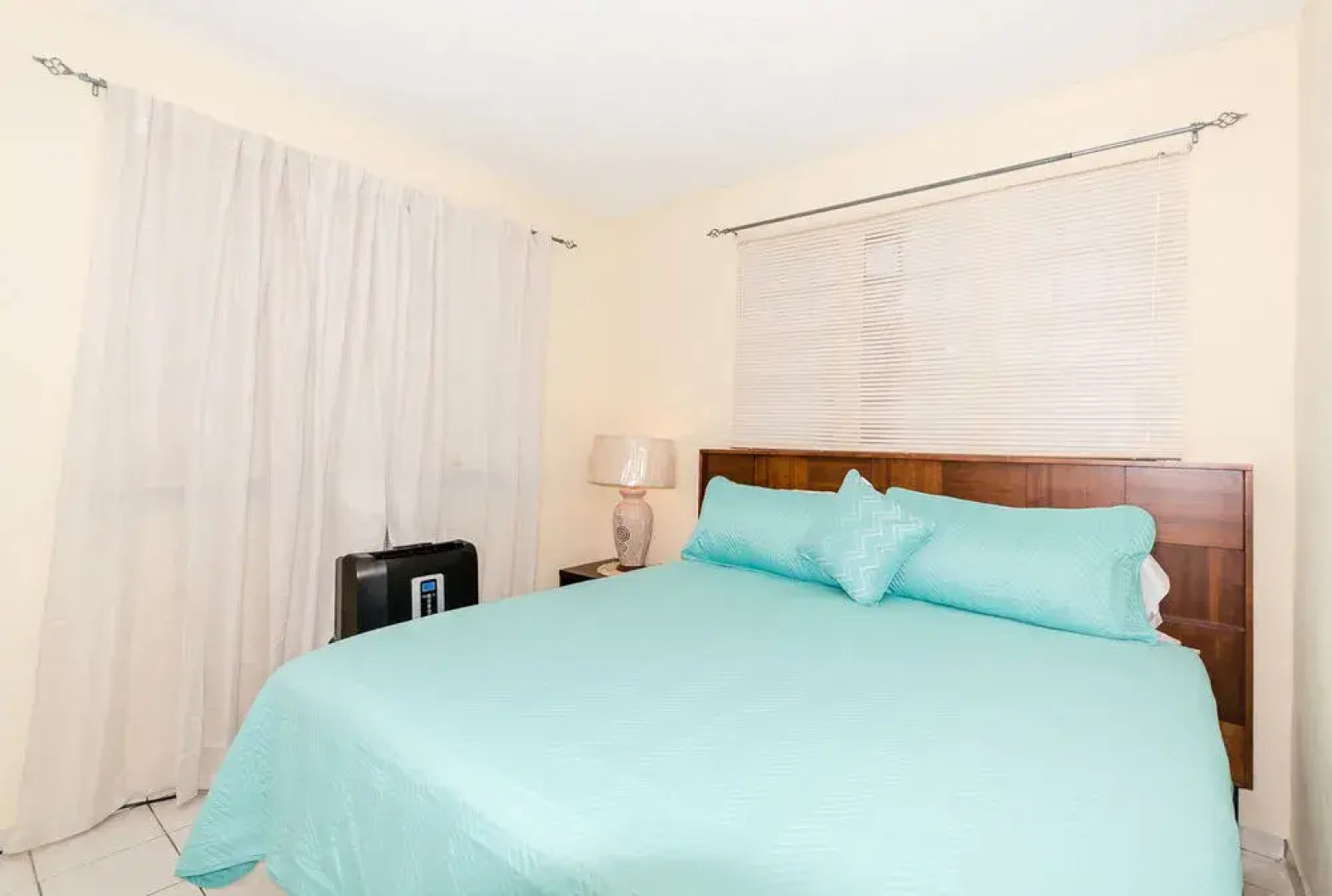 Sol del Atlantico Inn at 681 Ocean Drive