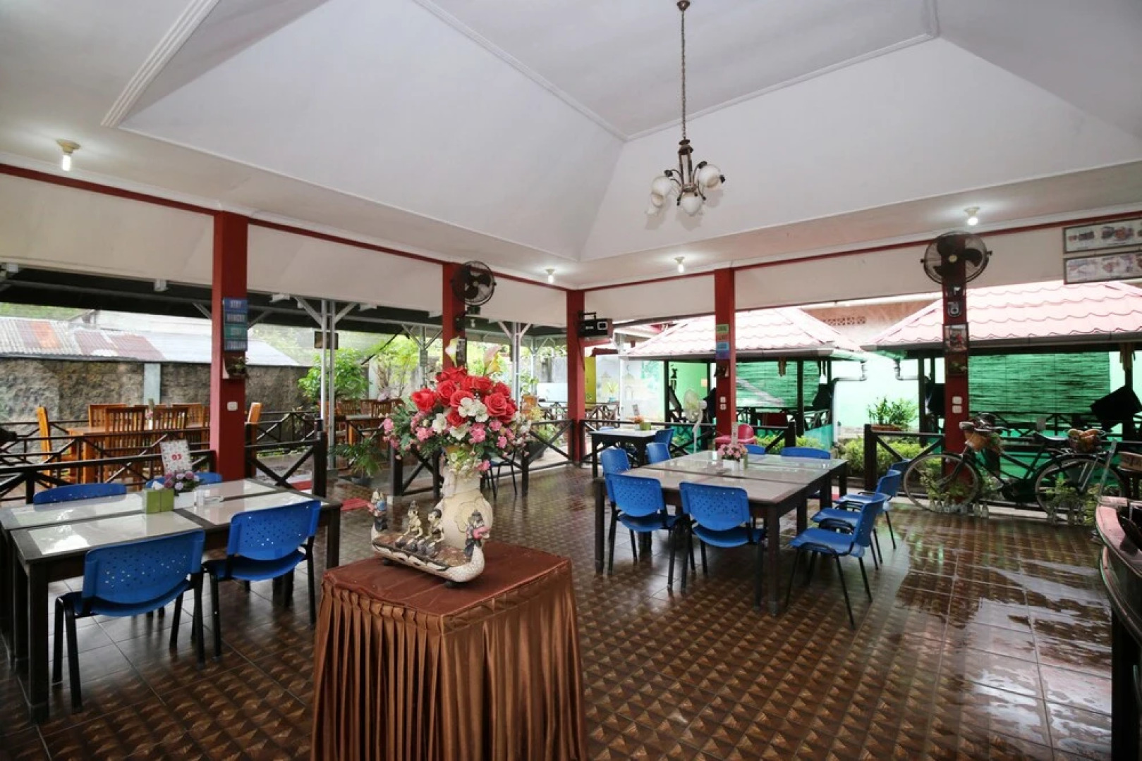 Airy Manggar Merbabu Belitung