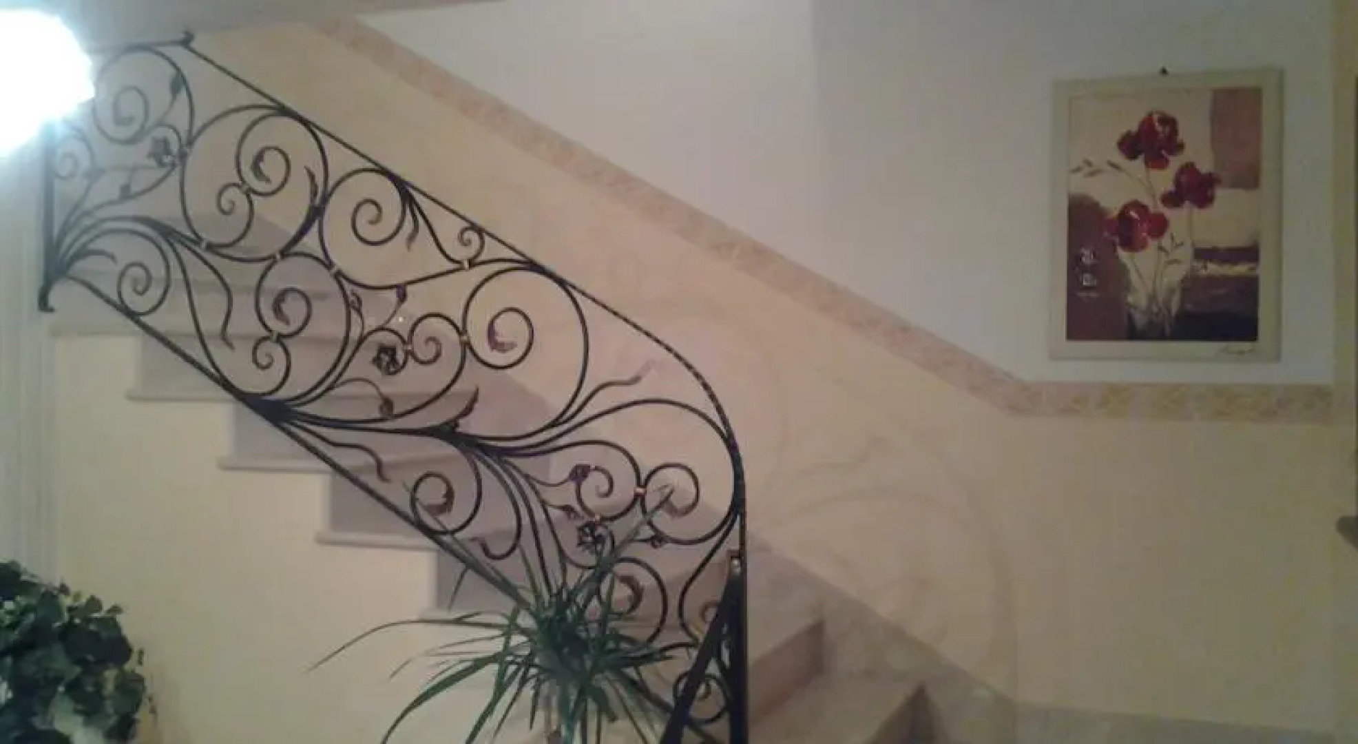 Bilocale Con Terrazzo