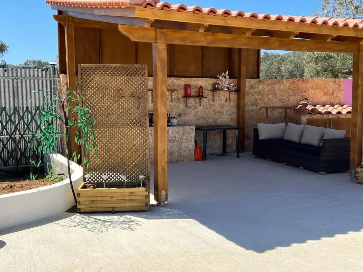 Ecological Studio Flat in Kalyvia Thorikou, Greece