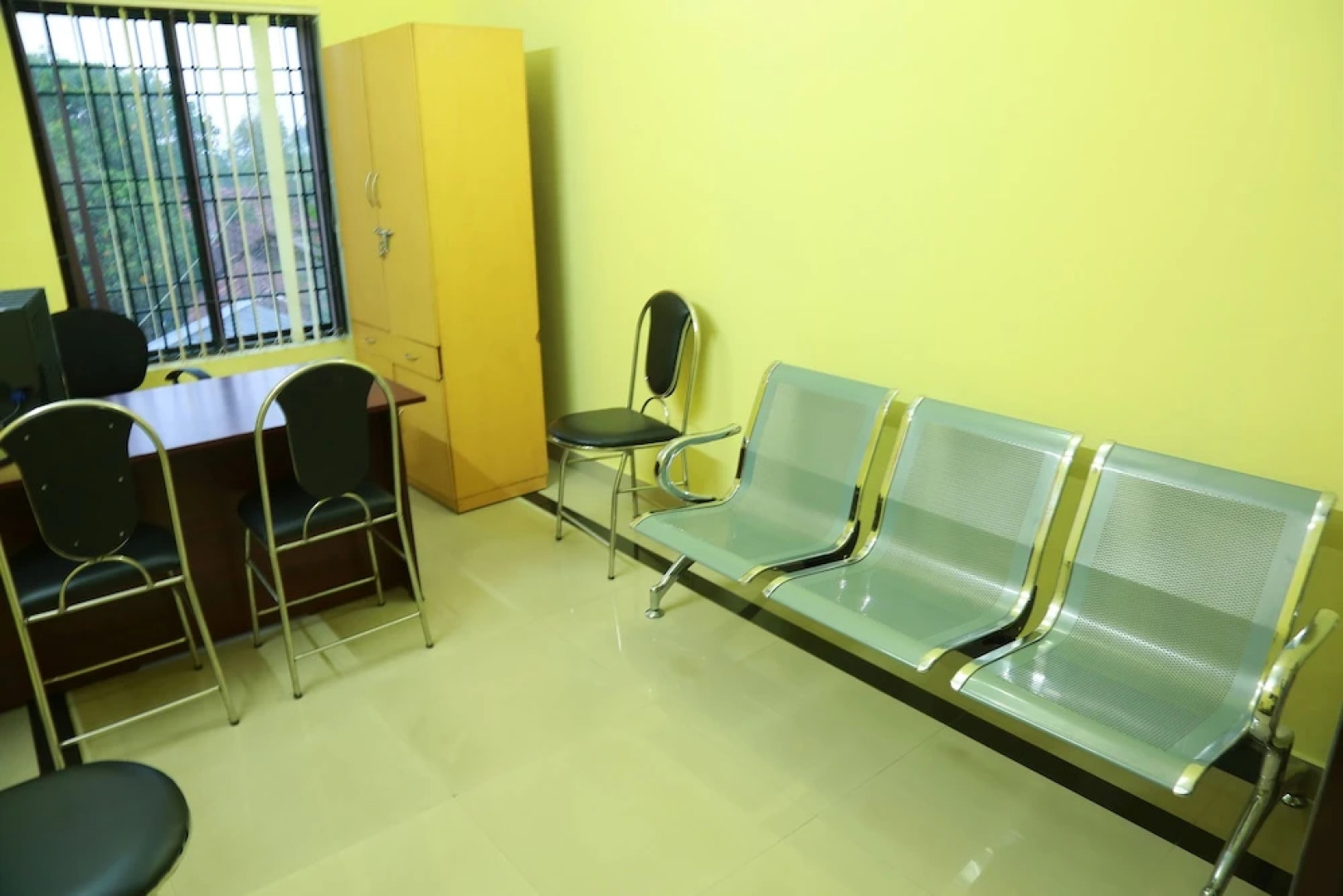 OYO 8273 Diamond Inn