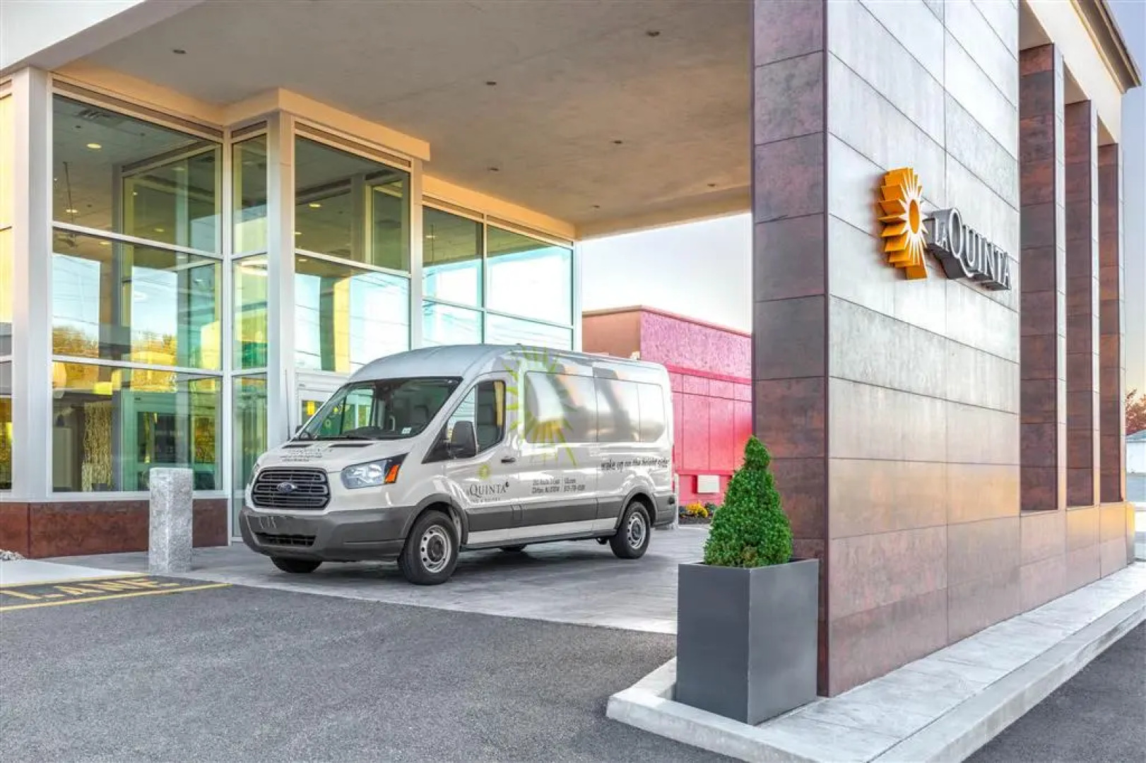 La Quinta Inn & Suites by Wyndham Clifton Park/Saratoga Area