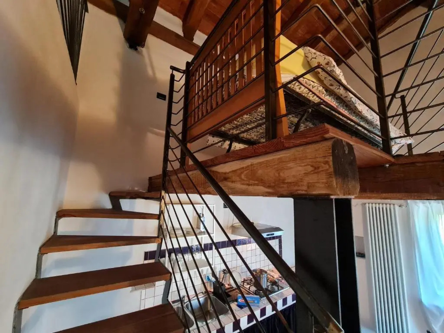 Agriturismo 6 appartamenti 25 posti letto