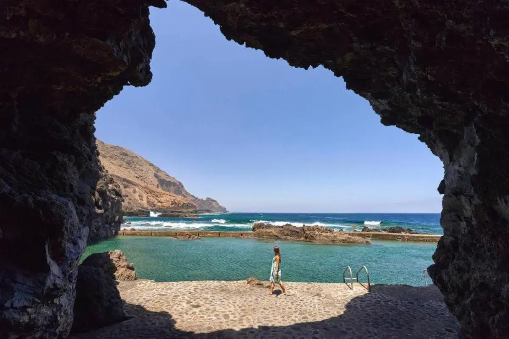 Primera línea en piscinas naturales.