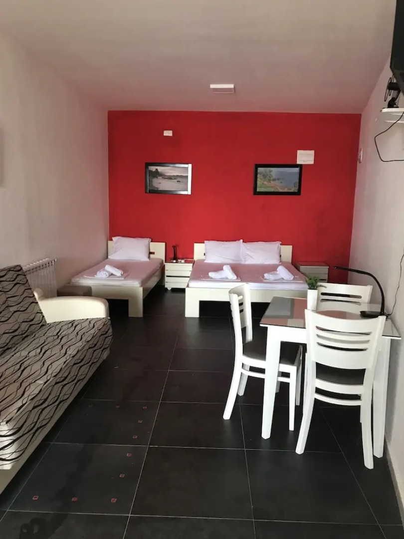 Apartments Red Beach