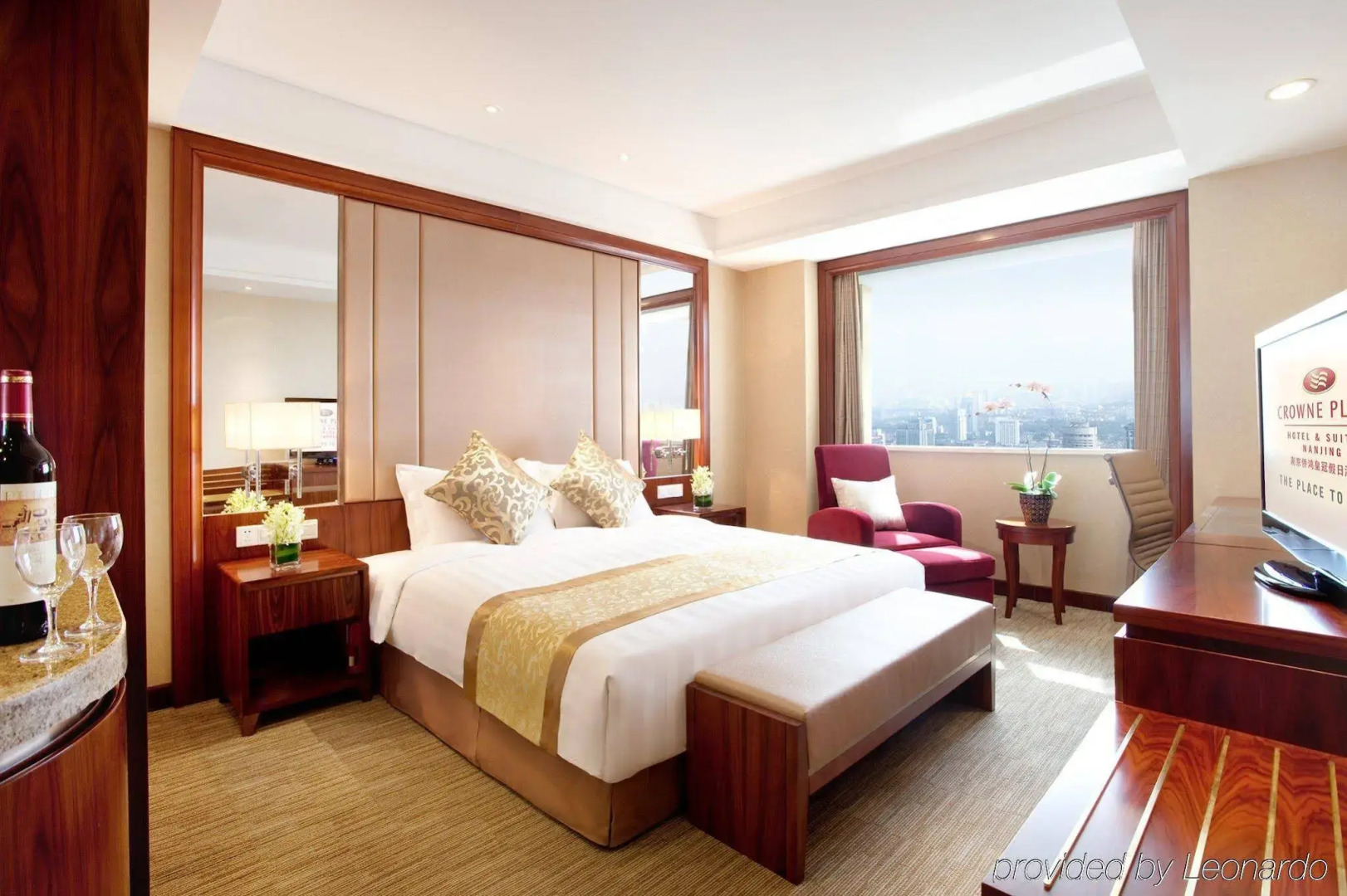 Crowne Plaza Nanjing Hotel & Suites