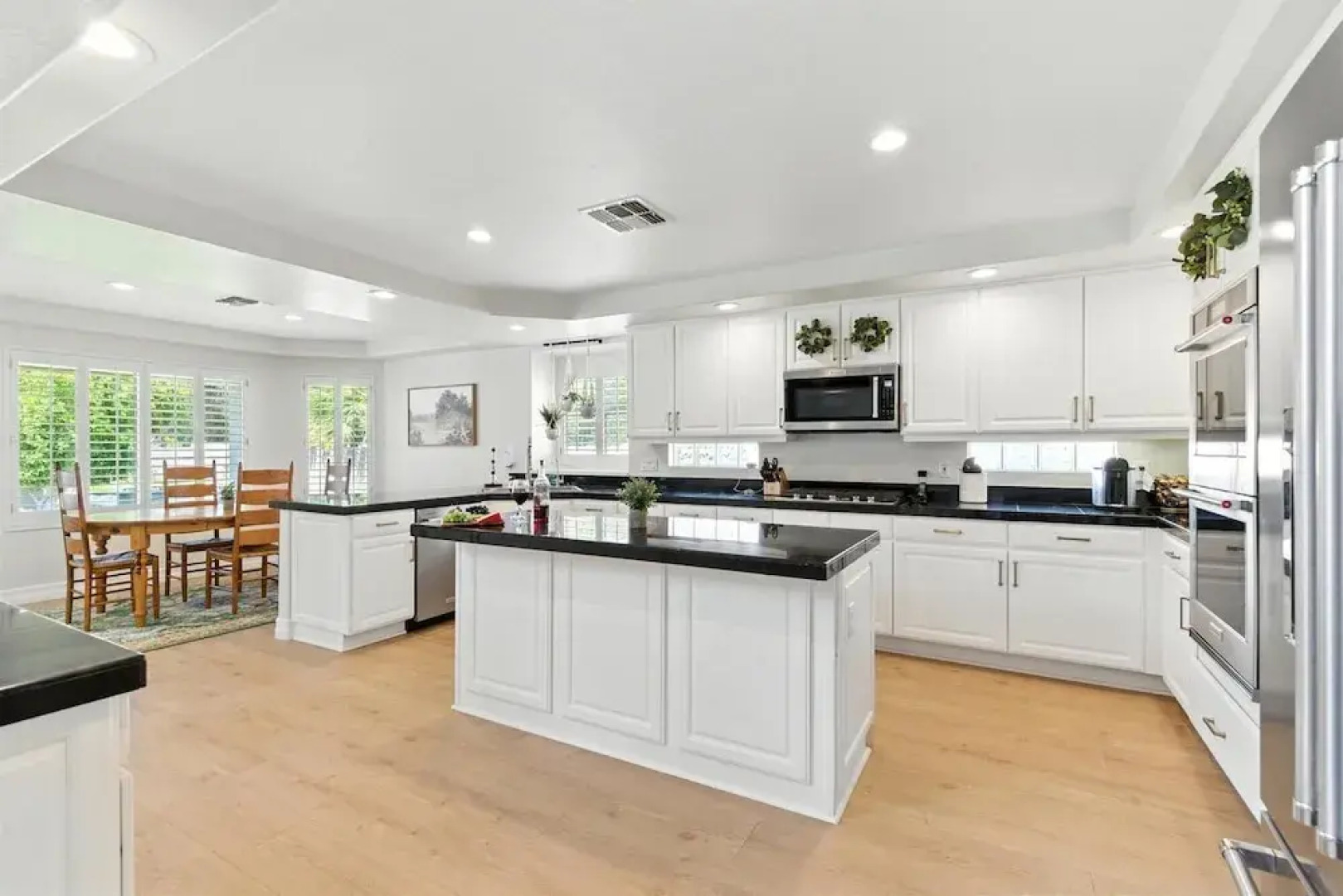 Splash Canyon - Splash Pad & Tons of Games - Gym