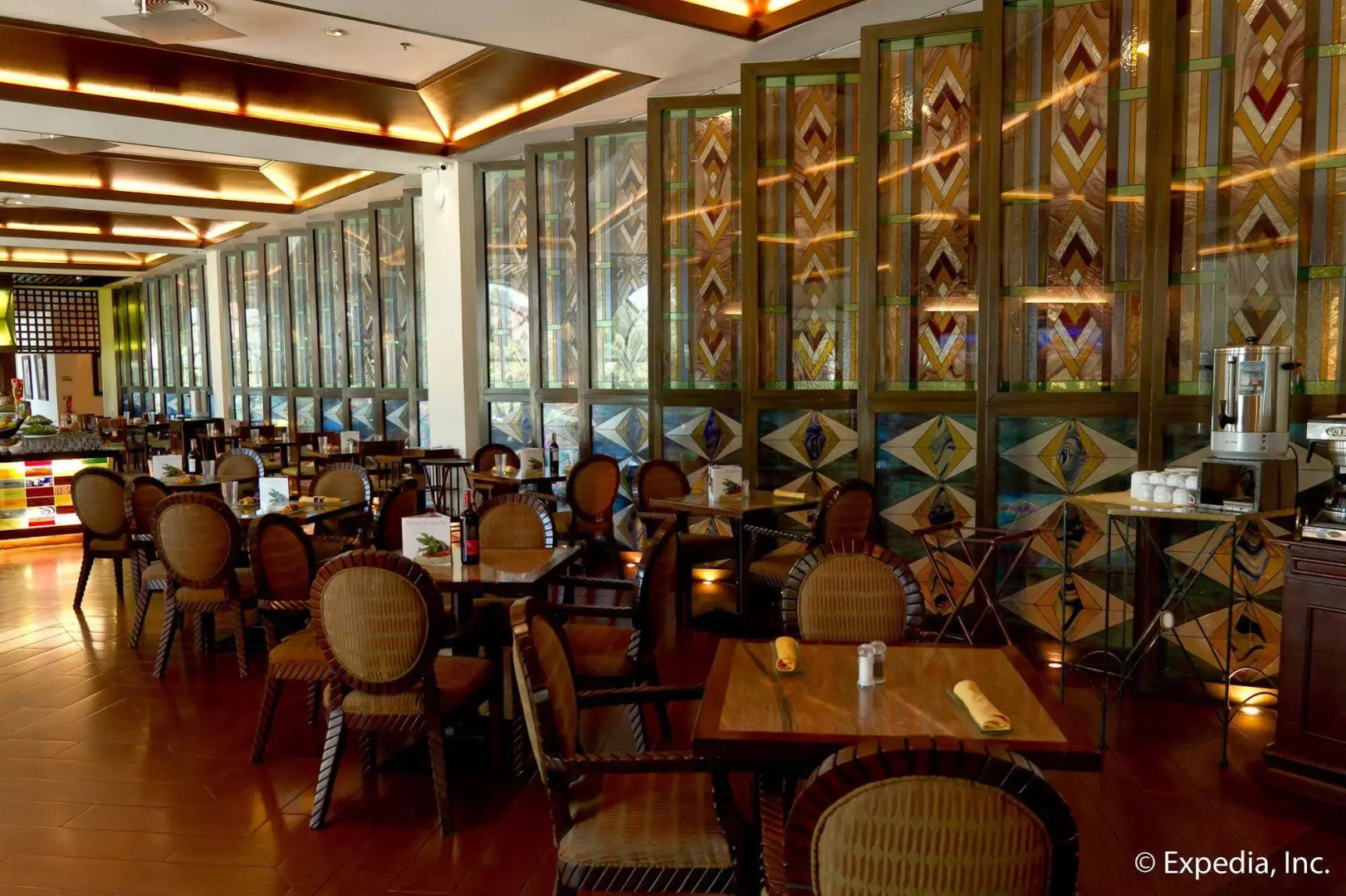 Waterfront Airport Hotel & Casino