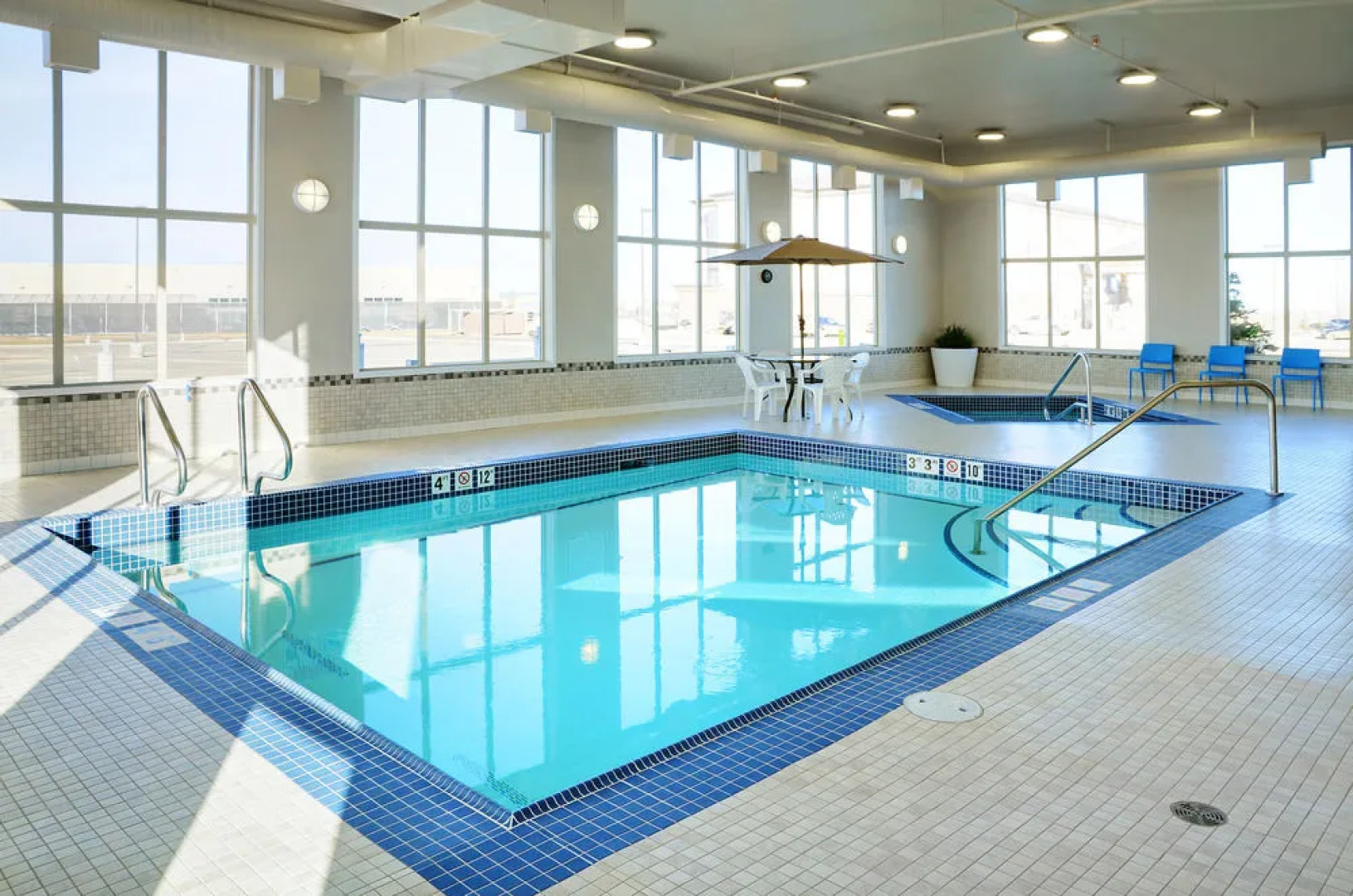 Hotello by Pomeroy Vegreville