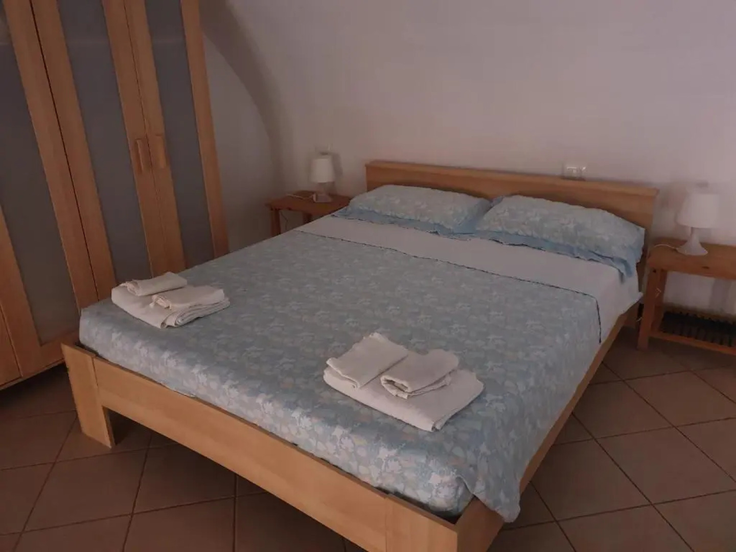 Open space con giardino vicino mare 010007-LT-0081