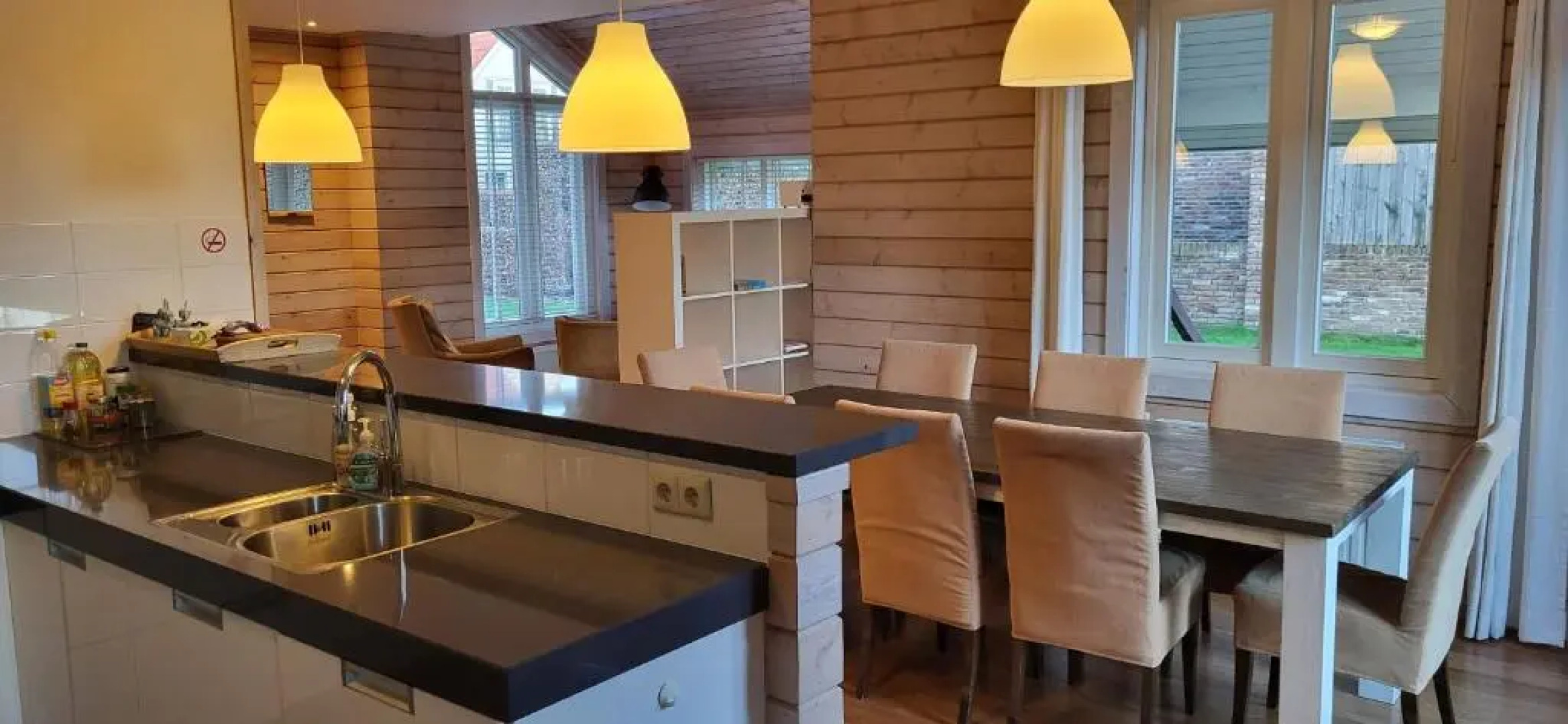 The Black House - Luxurious Holiday Villa Zeewolde