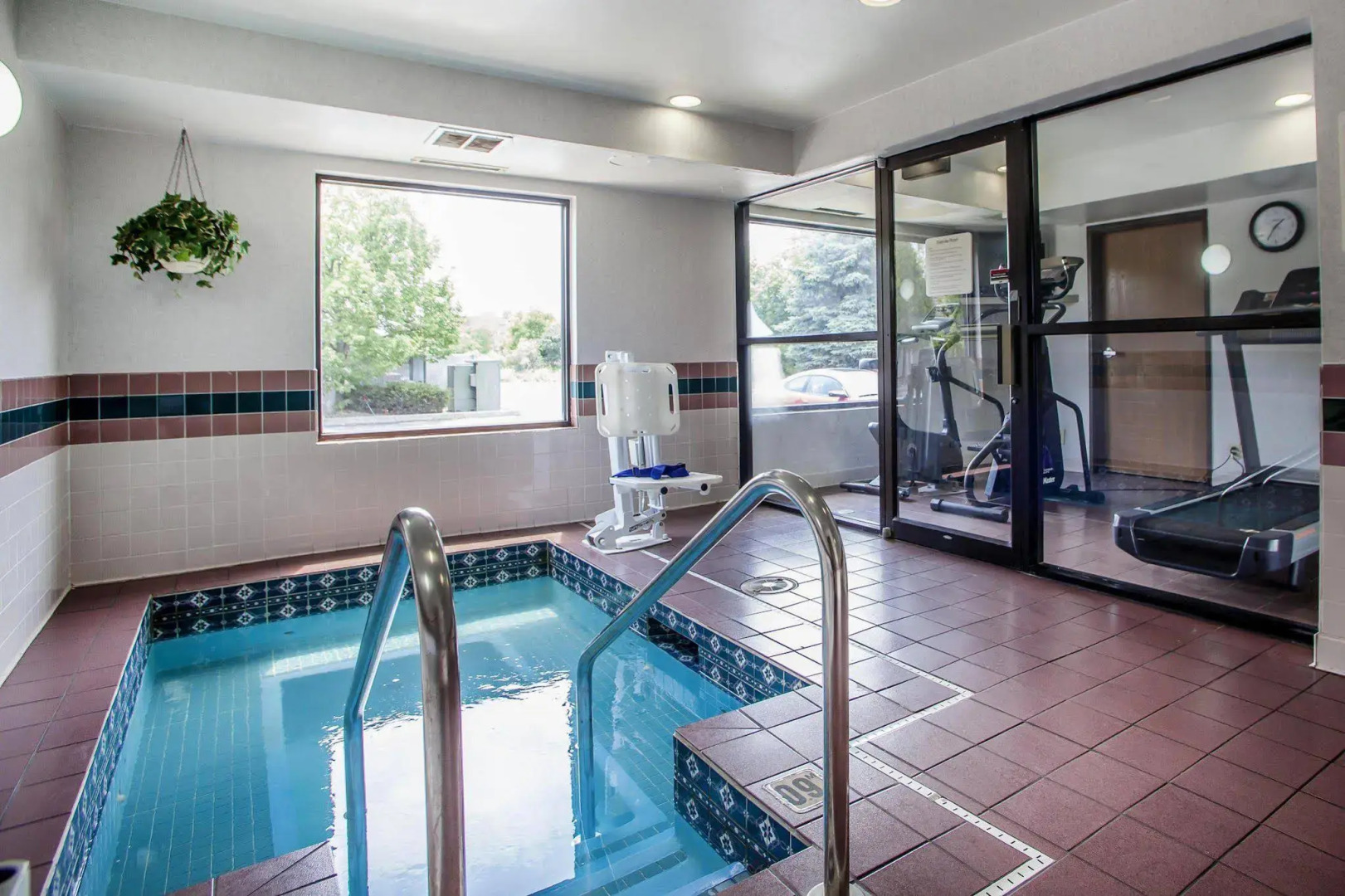 Clarion Pointe Racine - Mount Pleasant