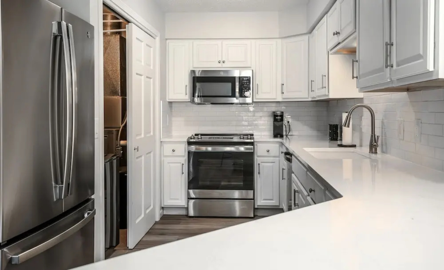 The Overbrook 2BR Pet-friendly Condo Lake Geneva