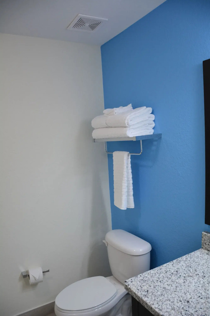 SureStay Plus Hotel by Best Western Humble