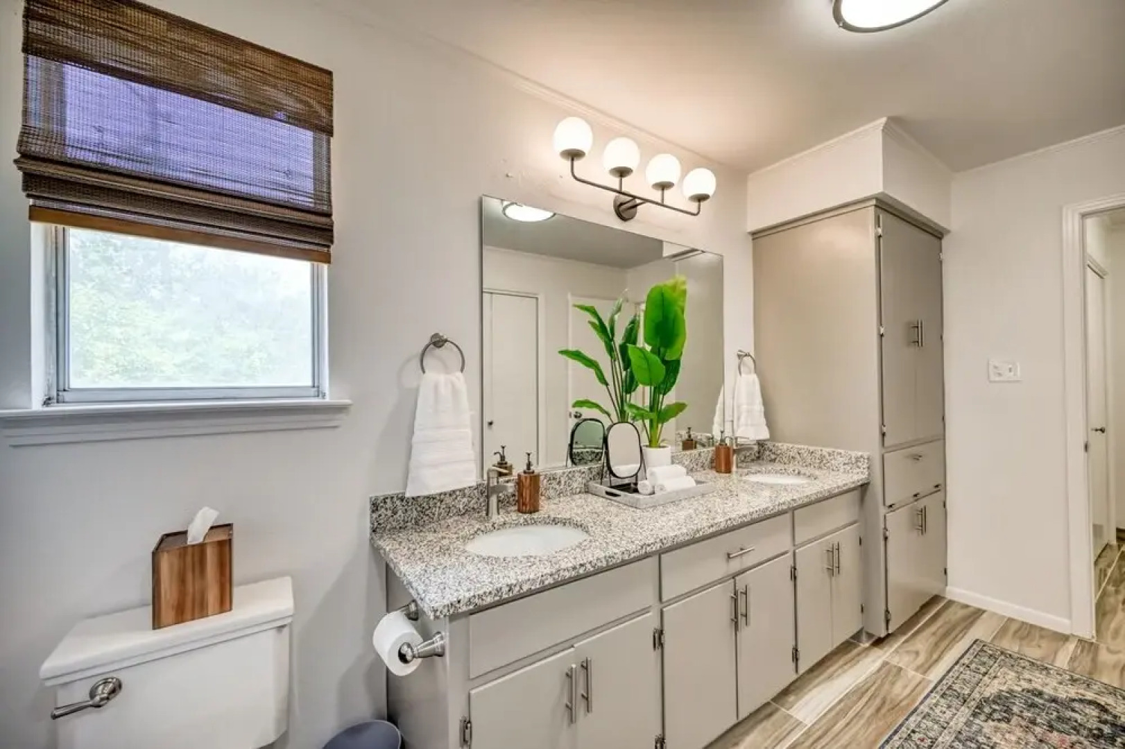 Luxury Lakefront Oasis W/Boat Dock-Firepit