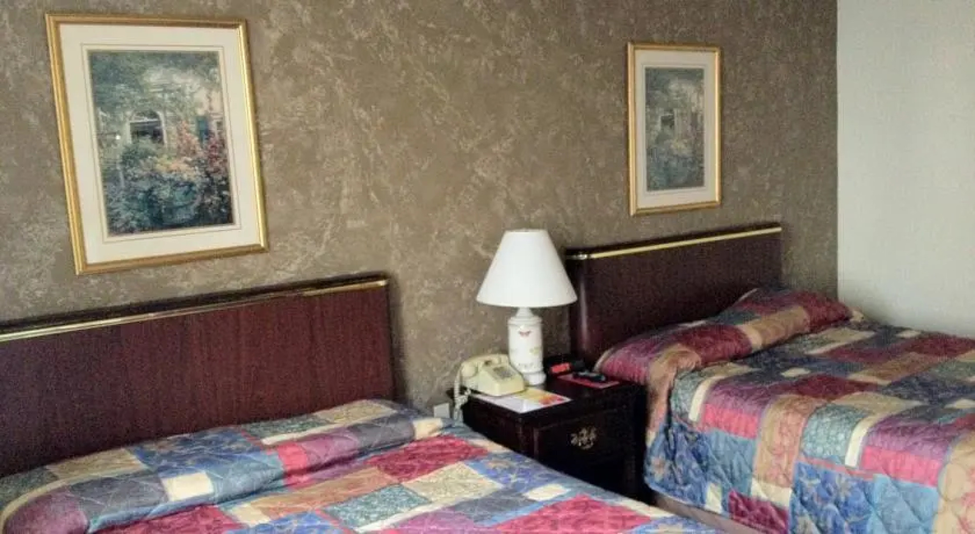 Red Carpet Inn & Suites Albany