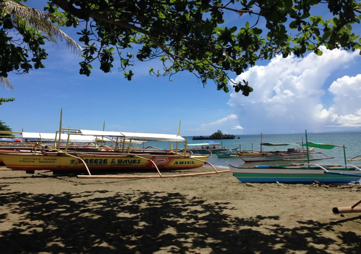 Breeze and Waves Cottages