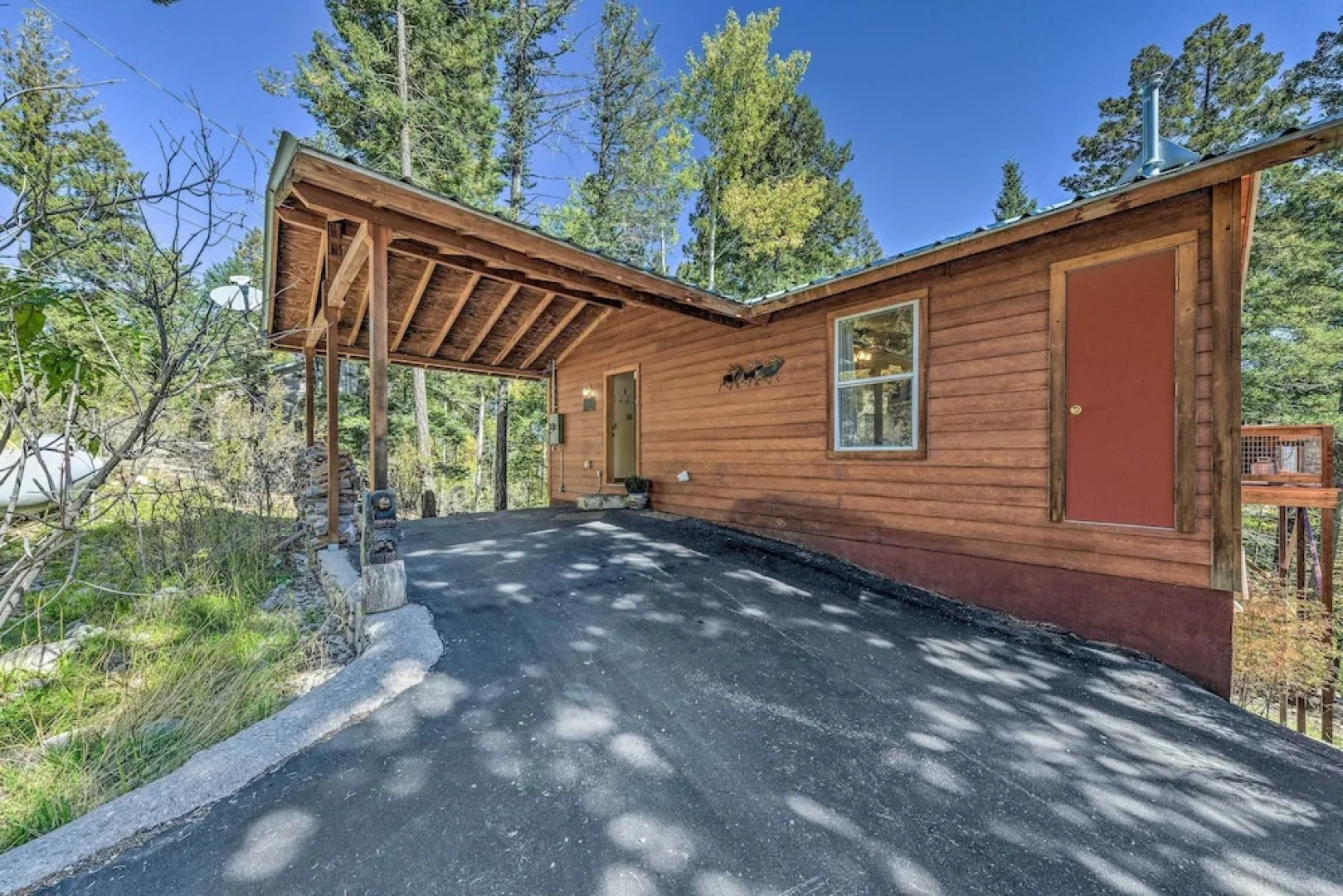 Cloudcroft Cabin w/ Deck < 2 Mi to Downtown!