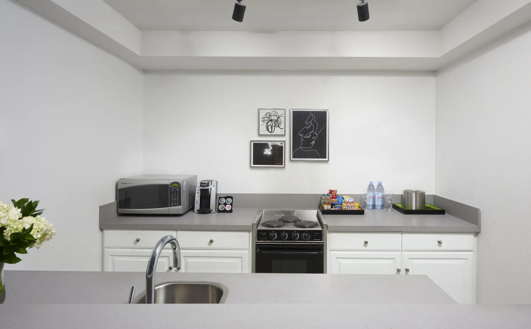 Montrose at Beverly Hills