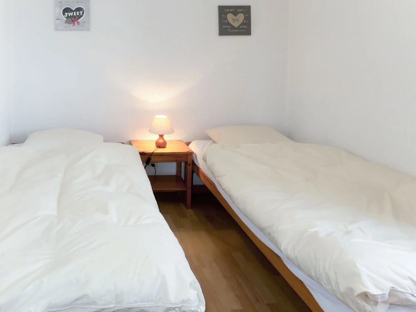 Fuchsia Vex in Vex With 4 Bedrooms and 3 Bathrooms