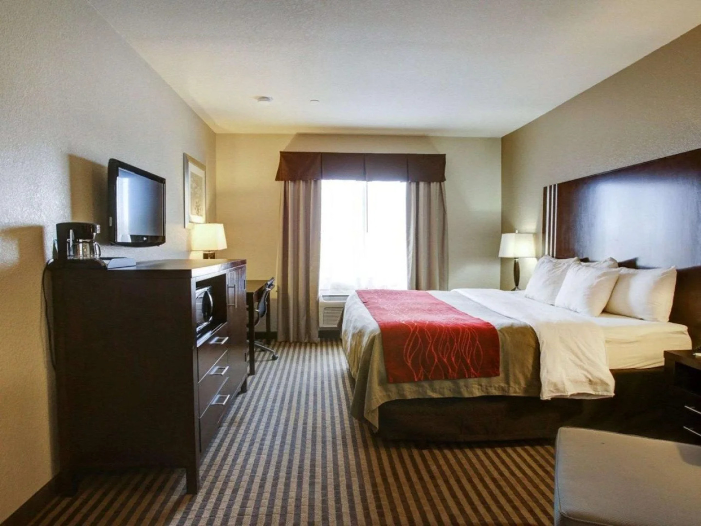 Comfort Inn & Suites