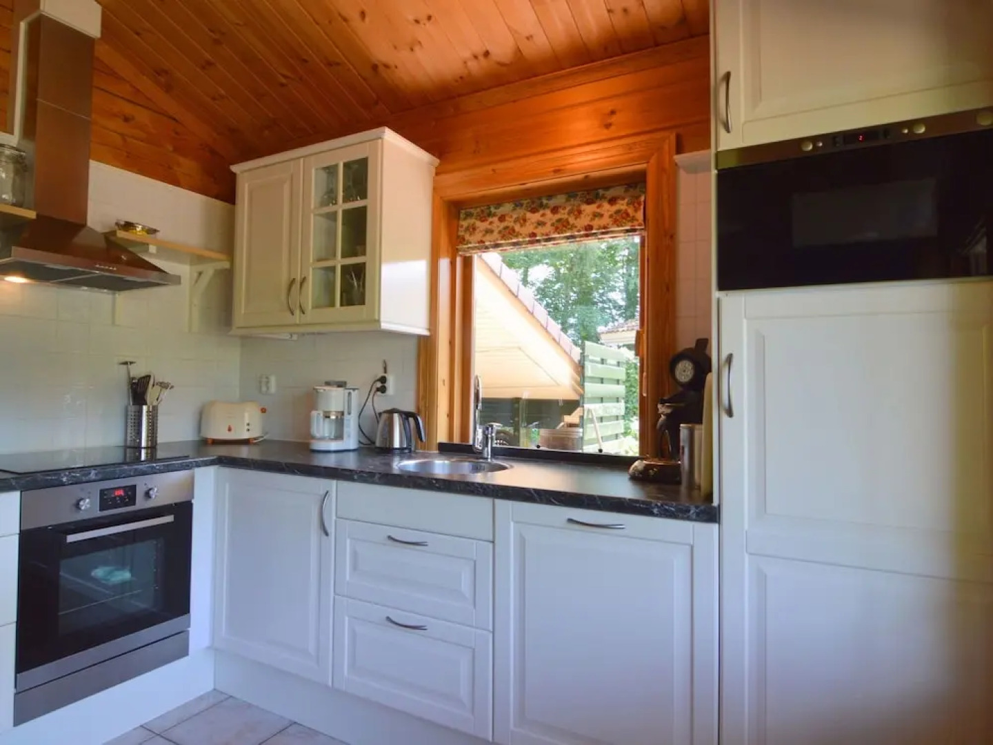 Finnish Bungalow With Garden, a Modern Bathroom, Near Harderwijk, Veluwe
